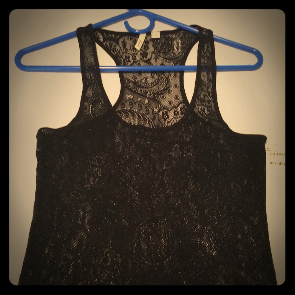 Black shear paisley design long tank top